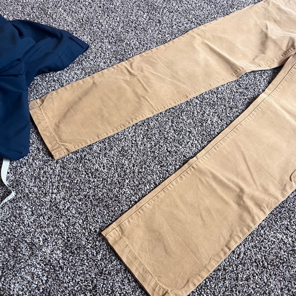 American Eagle Extreme Flex Khaki Chinos - Picture 6 of 10